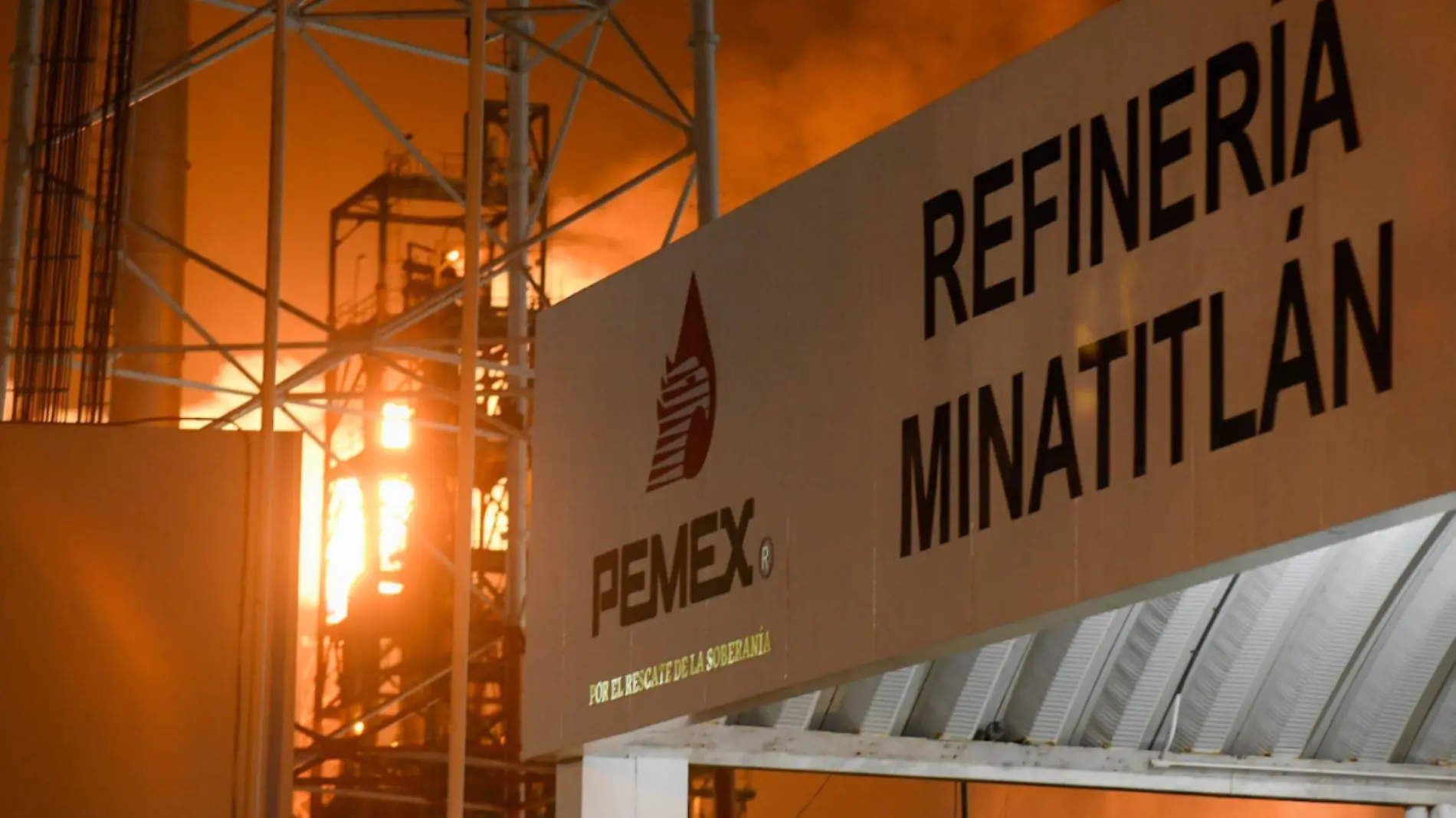 Incendio en Refinería 